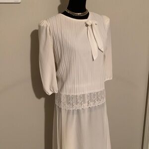 ✨ Vintage 1980s CUE White Pleated Midi Dress (Made in USA) ✨